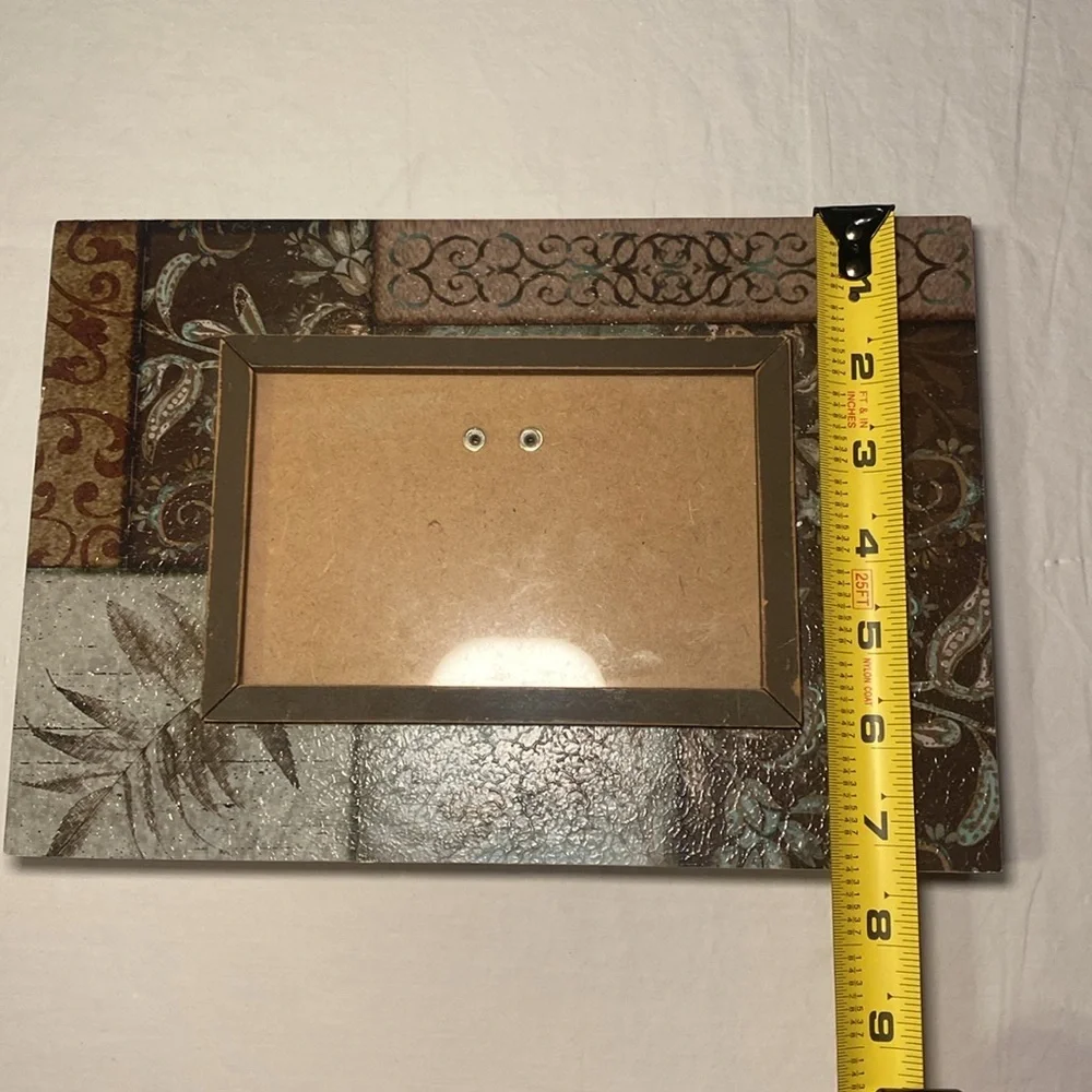 Early 2000s Themed Decorative Horizontal Tabletop Photo Frame 4x6 EUC